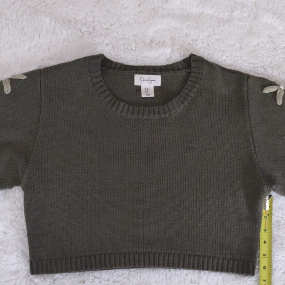 JESSICA SIMPSON, Size XL Green Sweater with Floral Sleeve Design - Picture 11 of 17